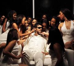 'सालार' से पहले OTT पर झटपट देख डालिए Prabhas की ये बेहतरीन फिल्में, एक्टिंग के हो जाएंगे मुरीद