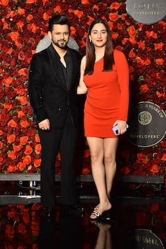 शाहरुख, काजोल जैसे बड़े सितारों की पार्टी में Disha Parmar का किलर लुक, डिलीवरी के दो महीने में किया गजब का ट्रांसफॉर्मेशन