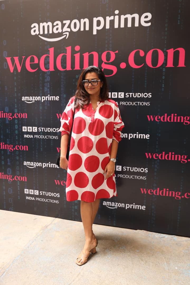 Parvathy Thiruvothu wore a red and white dress for the screening.