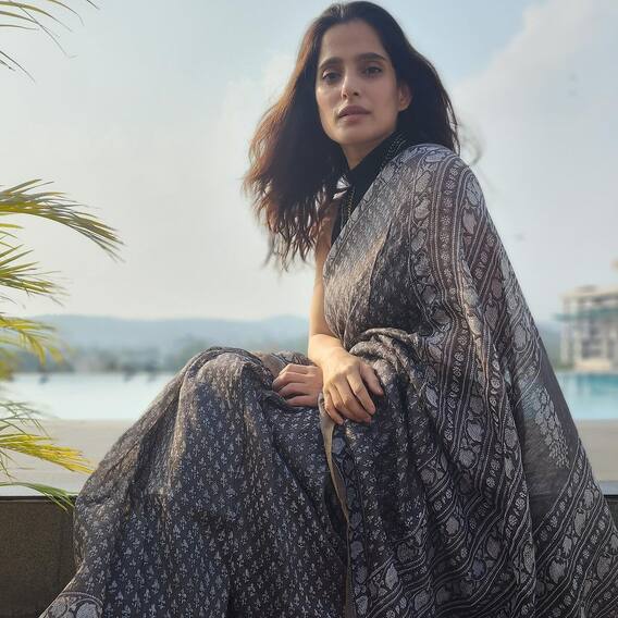 प्रिया बापटचा 'नो मेकअप लूक' चर्चेत!