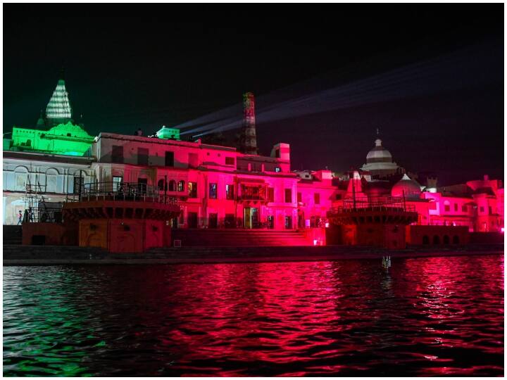 माना जाता है कि रामायण काल में यह नगर कोसल राज्य की राजधानी थी. इसे कई लोग कोसल भी कहते हैं.