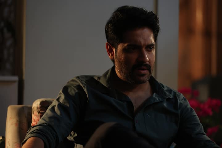ছবির গল্প লিখেছেন অরিন্দম ভট্টাচার্য। পরিচালনা ও প্রযোজনার দায়িত্বেও তিনিই। প্রথমে বলা হয়েছিল জুন ও জুলাই মাসে শ্যুটিং সারা হবে এবং ২০২৩ সালের শীতে অর্থাৎ ডিসেম্বর বা জানুয়ারি মাসে এই ছবি মুক্তি পেতে পারে। কিন্তু অবশেষে শ্যুটিং শেষ হল ডিসেম্বরে।
