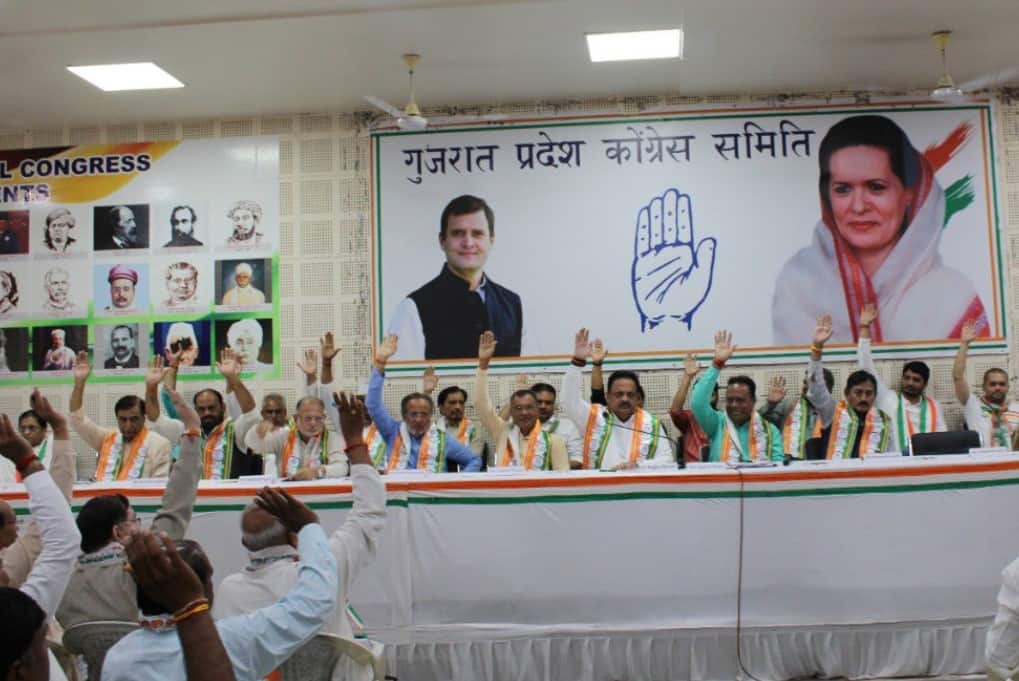 Lok Sabha Election 2024: ગુજરાત કૉંગ્રેસના આ બે દિગ્ગ્જ નેતાને મળી મોટી જવાબદારી, જાણો વિગતો Deepak Babaria and BharatSinh Solanki got a big responsibility in congress Lok Sabha Election 2024: ગુજરાત કૉંગ્રેસના આ બે દિગ્ગ્જ નેતાને મળી મોટી જવાબદારી, જાણો વિગતો