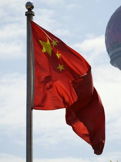 चीन ने बनाया हैरी पॉटर वाला कोट, पहन लिया तो हो जाएंगे गायब