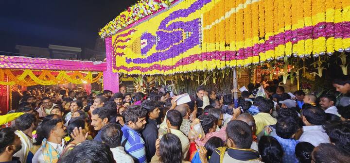 వాడపల్లిలో స్వామి దర్శనానికి పోటెత్తిన భక్తులు