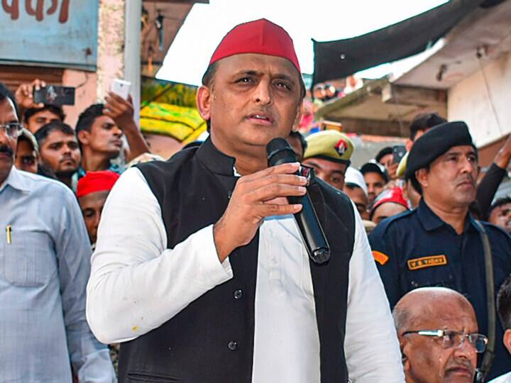 Samajwadi Party chief Akhilesh Yadav in Damage Control of PDA formula in INDIA Alliance UP Politics: क्या डैमेज कंट्रोल करने की तैयारी में अखिलेश यादव? सपा के इस पोस्टर से शुरू हुई चर्चा