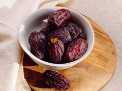 Dates Benefits:भिजवलेले खजूर नियमित खाल्याने बद्धकोष्ठतेपासून ते रक्त कमी होण्यापर्यंत,सर्व आजार होतील दूर