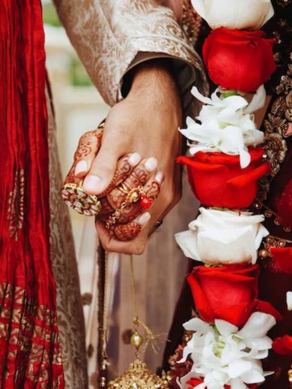 जानिए कैसे होता है शादी का रजिस्ट्रेशन, क्या हिंदू मुस्लिम के लिए अलग है नियम