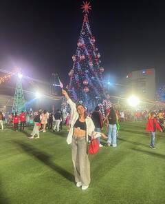 'कुंडली भाग्य' फेम Shraddha Arya ने फैमिली संग सेलिब्रेट किया क्रिसमस, एक्ट्रेस ने फोटोज की शेयर