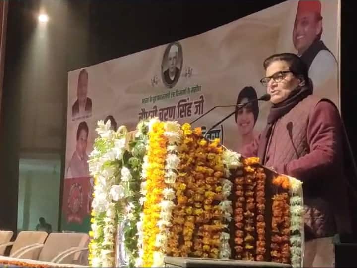 Ram Gopal Yadav And Shivpal Singh Yadav in Etawah on Chaudhary Charan Singh Birth Anniversary attack BJP ANN UP Politics: चौधरी चरण सिंह की जयंती पर इटावा पहुंचे राम गोपाल और शिवपाल यादव, BJP पर बोला जमकर हमला