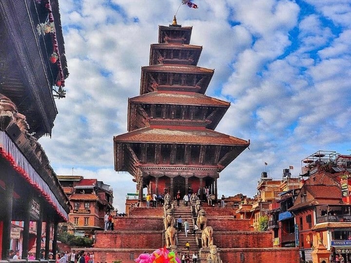 travel tips best tourist destinations in nepal to explore फ्लाइट नहीं ट्रेन से जा सकते हैं विदेश, कुछ पैसों में ही देखने को मिलेगा खूबसूरत देश