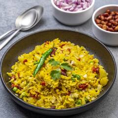 Poha Benefits: ਸਵਾਦ ਹੀ ਨਹੀਂ ਪੌਸ਼ਟਿਕ ਤੱਤਾਂ ਨਾਲ ਭਰਪੂਰ ਹੈ ਪੋਹਾ
