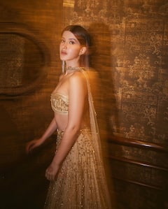 Shanaya Kapoor Flaunts Her Glittery Gold Lehenga With A Contemporary Twist, All Pics Inside