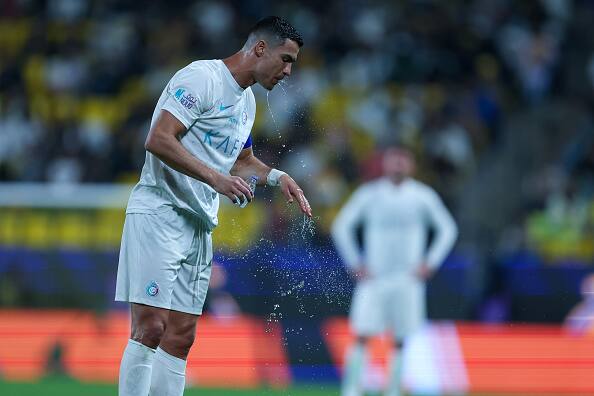 12 minutes later, Abdulrahman Yousef's handball conceded a penalty to Al Nassr. Ronaldo converted, making it 3-0 with a precise shot into the bottom left corner. Al Kuwaykibi scored for Al-Ettifaq, but it was too late to change the game's outcome.