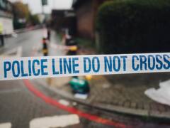 ठाणे में लापरवाही ने ले ली एक ही जान, पैदल जा रहे शख्स के ऊपर गिरी रेत की बोरी, हुई मौत