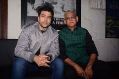 Pradhan Premiere: তারকাখচিত প্রিমিয়ার পার্টির পরে দেবের জন্মদিন উদযাপন, কেমন হল 'প্রধান'-পার্টি?