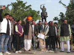 साक्षी मलिक-बजरंग पूनिया के समर्थन में जाट समाज का प्रदर्शन, आंदोलन की दी चेतावनी