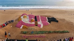 India Prepares For Joyful Celebrations On Christmas Eve — IN PICS