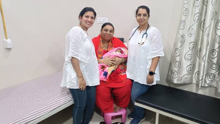 स्थूल महिलांची प्रसूती बहुतांशी वेळी अधिक गुंतागुंतीची असते, त्यामुळे यासाठी डॉक्टरांनी विशेष काळजी घ्यावी लागते.