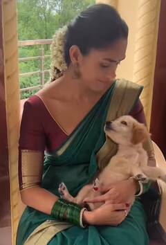 Mrunal Thakur : செல்லப்பிராணியை கொஞ்சி விளையாடும் அழகு நடிகை மிருனாள் தாக்கூர்..!