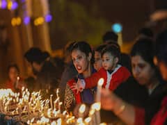 India Prepares For Joyful Celebrations On Christmas Eve — IN PICS