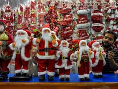 Sparkling Selfies And Festive Feasts: A Glimpse At Christmas Carnival Of Kolkata's Park Street