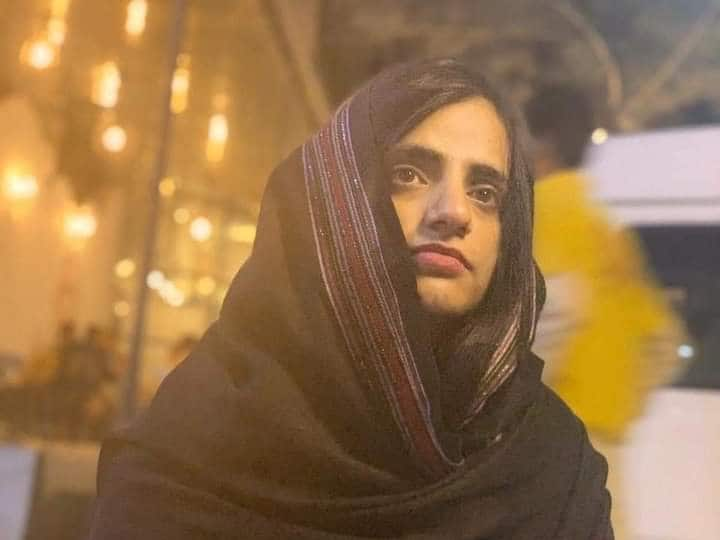 Balochistan protest Face Mahrang Baloch: पाकिस्तान में बलूच लोगों की मांग तेज हो रही है. वो लगातार विरोध प्रदर्शन कर रहे हैं. इन प्रदर्शनों के बीच माहरंग बलूच विरोध की आवाज बनकर उभरी हैं.