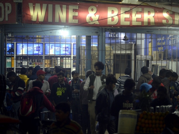 Liquor Ban Lifted On Gujarat Gift City Alcohol Available In Hotels ...