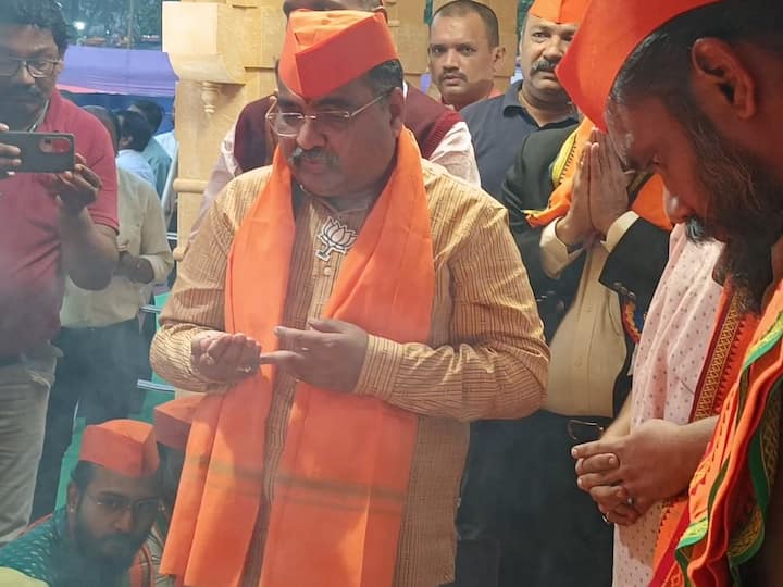 हा उत्सव महिनाभर चालणार असून या कार्यक्रमाचे उद्घाटन सर्वाजनिक बांधकाम मंत्री रवींद्र चव्हाण यांच्या हस्ते करण्यात आले.