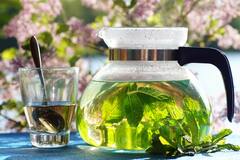 Drink Herbal Tea For Immunity : हर्बल टी हिवाळ्यात आरोग्यासाठी गुणकारी; हर्बल टीच्या सेवनाने प्रतिकारशक्तीसह भरपूर ऊर्जा मिळते.