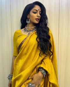 Sriya Reddy : ఈ భామ హీరోయిన్ మెటిరీయలే కానీ.. లేడి విలన్​గా అదరగొట్టేస్తుంది