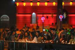 Merry Christmas 2023: क्रिसमस से पहले रोशनी में नहाए देशभर के चर्च, दिल्ली में पुलिस ने की है ये खास तैयारी