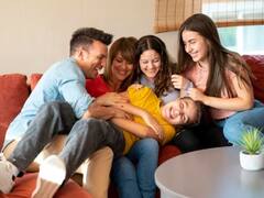 ऐसे रिश्तेदारों से रहें सावधान, करते हैं साप का काम