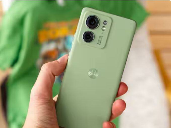 OnePlus Nord CE 3 Lite 5G: ਇਹ ਬਜਟ ਰੇਂਜ ਵਿੱਚ ਇੱਕ ਵਧੀਆ ਫੋਨ ਹੈ ਜਿਸ ਵਿੱਚ ਵਧੀਆ ਕੈਮਰਾ, ਬੈਟਰੀ ਅਤੇ ਪ੍ਰੋਸੈਸਰ ਹੈ। ਇਸ ਸਮਾਰਟਫੋਨ 'ਚ 6.72 ਇੰਚ ਦੀ LCD ਡਿਸਪਲੇ, 67 ਵਾਟ ਫਾਸਟ ਚਾਰਜਿੰਗ ਦੇ ਨਾਲ 5000 mAh ਦੀ ਬੈਟਰੀ, 108MP+2MP ਕੈਮਰਾ ਅਤੇ Snapdragon 695 5G ਚਿੱਪਸੈੱਟ ਦਾ ਸਮਰਥਨ ਹੈ।