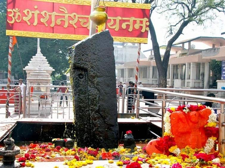 Shani Shingnapur workers Protest from 25 december for 10 demands ahmednagar maharashtra marathi news  Shani Shingnapur : चौथी बैठकही निष्फळ, शनिशिंगणापूरचे कर्मचारी सोमवारपासून संपावर जाणार 