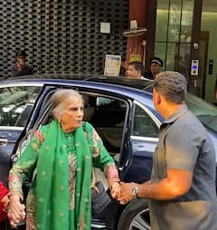 भाई अरबाज की शादी में शामिल होने के लिए अर्पिता के घर पहुंचे सोहेल खान, ब्लैक लहंगे में सजधजी नजर आईं यूलिया वंतूर, देखें तस्वीरें