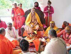 शीतकालीन चारधाम तीर्थ यात्रा के लिए जगतगुरु शंकराचार्य को सीएम ने दी शुभकामनाएं, बोले- होगी ऐतिहासिक