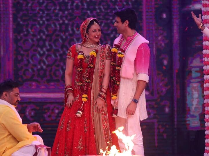 विवेक दहिया और दिव्यांका त्रिपाठी टीवी की दुनिया में फैंस के फेवरेट कपल्स में से एक हैं. इन दिनों विवेक ‘झलक दिखलाजा ‘11’ में बतौर कंटेस्टेंट नजर आ रहे हैं.