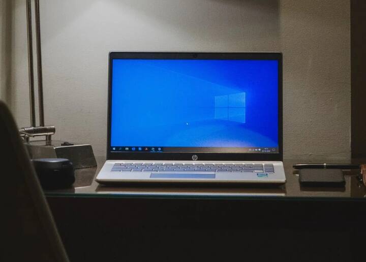 જો તમે Windows 10 નો ઉપયોગ કરો છો તો તમારા માટે એક ખરાબ સમાચાર છે. ખરેખર, કંપની વિન્ડોઝ 10 ઓપરેટિંગ સિસ્ટમ માટે સપોર્ટ સમાપ્ત કરવા જઈ રહી છે. એટલે કે યૂઝર્સને કંપની તરફથી કોઈપણ પ્રકારની સુરક્ષા, બગ, ફિચર વગેરે અપડેટ નહીં મળે.