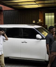 Pics: भाई अरबाज की दूसरी शादी में शामिल होने के लिए पहुंचे Salman Khan, पठानी लुक में दिखा दबंग अवतार