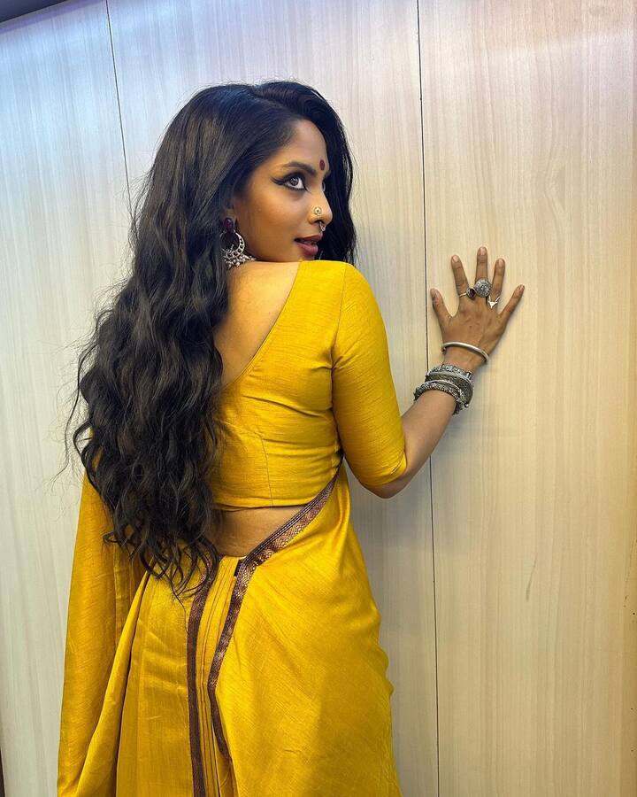 2008లో సినీ నిర్మాత,నటుడు, విశాల్ సోదరుడు అయిన విక్రమ్ కృష్ణారెడ్డిని వివాహం చేసుకుంది.