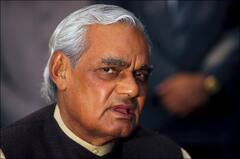 Atal Bihari Vajpayee: 'আমি অবিবাহিত, ব্যাচেলর নই...' বিয়ের প্রশ্নবাণে বারবার বিদ্ধ বাজপেয়ি কেন একথা বলেছিলেন?