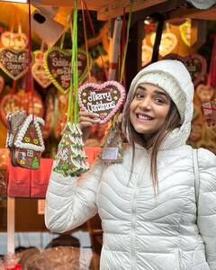 Christmas 2023: किसी को मिला गिफ्ट तो किसी ने फैमिली के साथ की पार्टी, टीवी के इन सेलेब्स ने यूं सेलिब्रेट किया क्रिसमस, देखें तस्वीरें