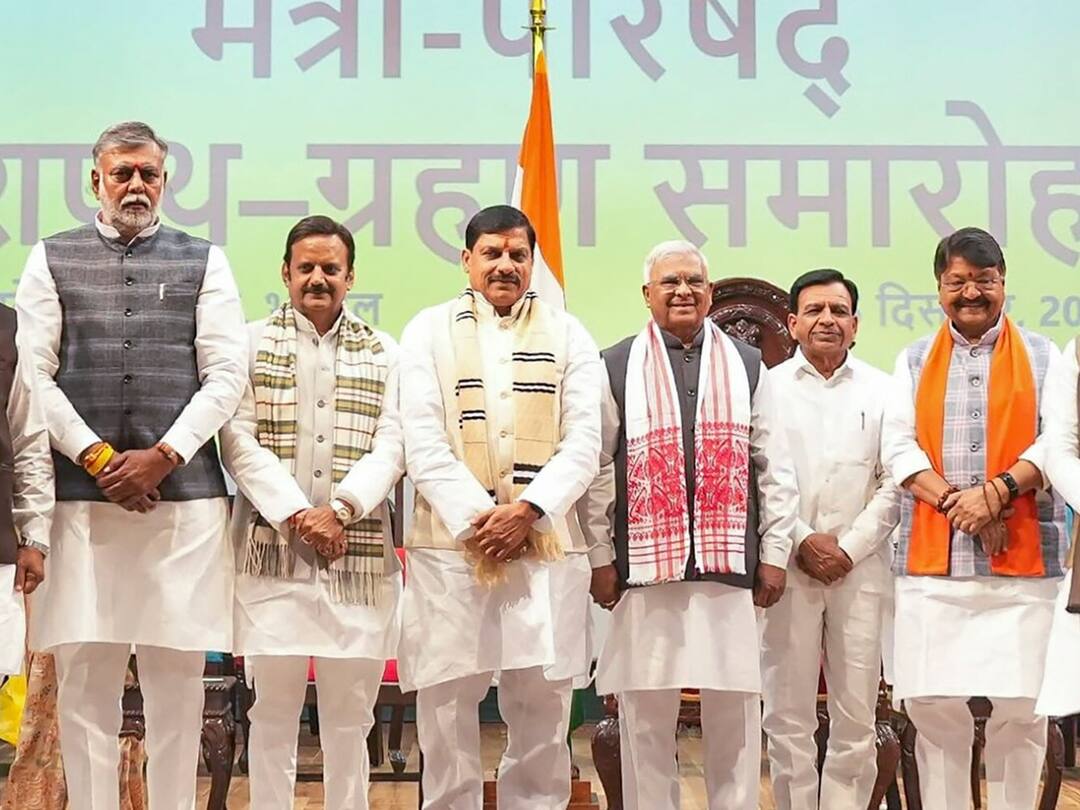 MP Cabinet Expansion: Prahlad Patel, Kailash Vijayvargiya Among 28 MLAs Sworn In As Ministers Madhya Pradesh Cabinet Oath Ceremony Live Updates MP CM Mohan Yadav BJP Prahlad Patel Kailash Vijayvargiya latest highlights MP Cabinet Expansion: Prahlad Patel, Kailash Vijayvargiya Among 28 MLAs Sworn In As Ministers