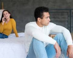 Extramarital affair: ਜੇਕਰ ਤੁਹਾਡੇ ਪਤੀ ਦਾ ਵੀ ਕਿਤੇ ਚੱਲ ਰਿਹਾ ਚੱਕਰ, ਤਾਂ ਇਦਾਂ  ਕਰ ਸਕਦੇ ਪਤਾ, ਬਦਲ ਜਾਣਗੀਆਂ ਇਹ ਆਦਤਾਂ