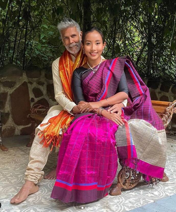 मिलिंद सोमन ने भी 50 से ऊपर की एज में अपने से 20 साल छोटी गर्लफ्रेंड अंकिता कवर संग शादी की थी.