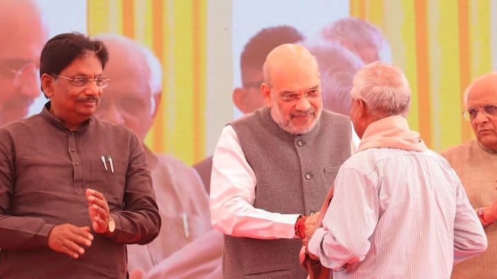 মঙ্গলবার সকাল ১১.৩০: কালীঘাট মন্দিরে যাবেন কেন্দ্রীয় স্বরাষ্ট্রমন্ত্রী।