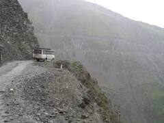 ये हैं भारत के सबसे खतरनाक रास्ते, भगवान भरोसे करना पड़ता है पार