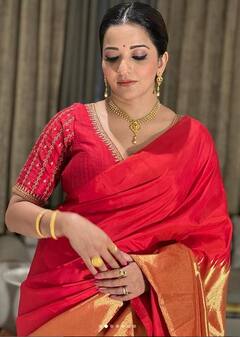 Monalisa: ਲਾਲ ਸਾੜੀ 'ਚ ਭੋਜਪੁਰੀ ਅਭਿਨੇਤਰੀ ਮੋਨਾਲੀਸਾ ਨੇ ਦਿਖਾਈ ਖੂਬਸੂਰਤੀ, ਪ੍ਰਸ਼ੰਸਕਾਂ ਨੇ ਕਿਹਾ- ਵਾਹ ਵਾਹ