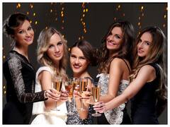 31 दिसंबर के रात को दिल्ली में इन जगहों पर कर सकते हैं पार्टी, जहां की शाम होती है रंगीन